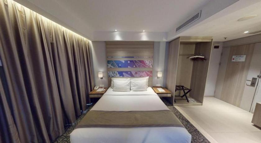 Grandhika Iskandarsyah 4*