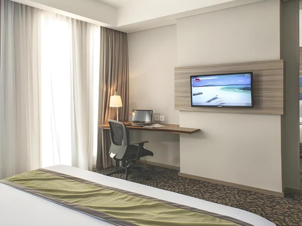 Grandhika Iskandarsyah Hotel 4*